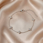CLOVER GLOW BRACELET